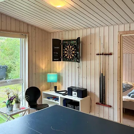 Awesome In Vaeggerlose With Sauna * Bøtø By